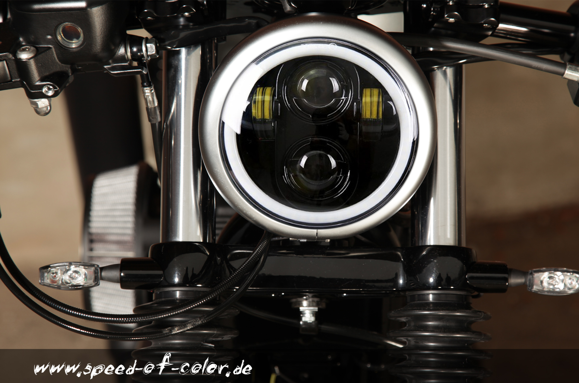 LED Scheinwerfer 5.75 Zoll TYP2 für Harley Davidson